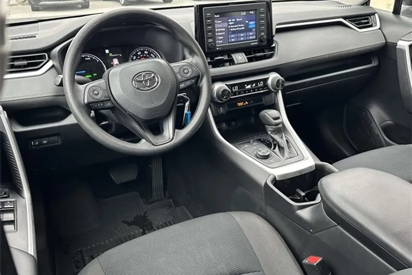 2022 Toyota RAV4 Hybrid LE photo 1