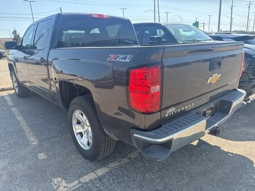 2015 Chevrolet Silverado 1500 LT photo 1