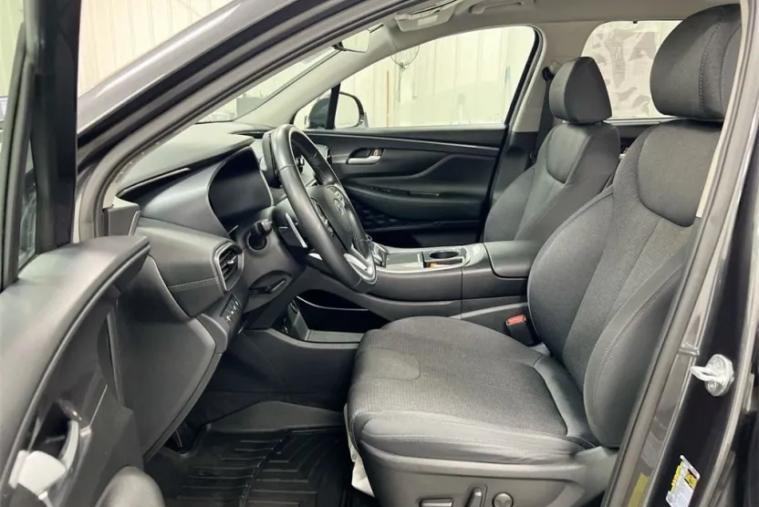 2022 Hyundai Santa Fe SEL photo 1
