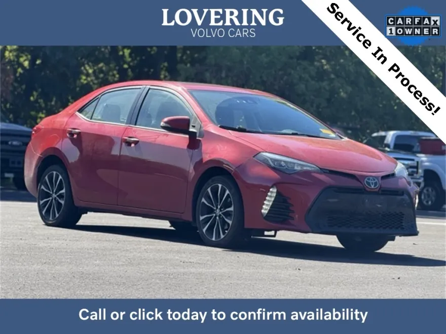 2017 Toyota Corolla SE photo 1