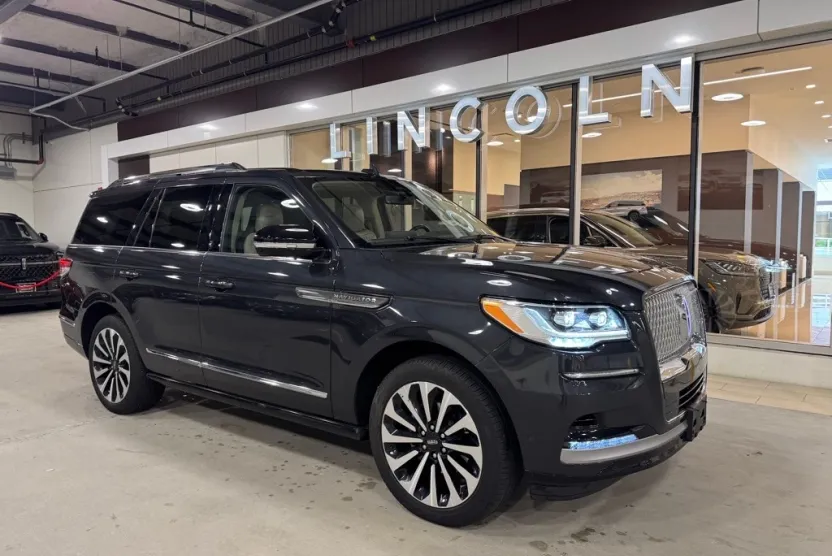 2022 Lincoln Navigator Reserve photo 1