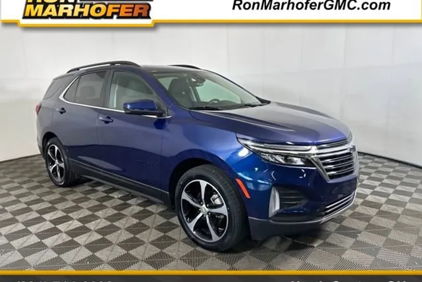 2022 Chevrolet Equinox LT photo 1