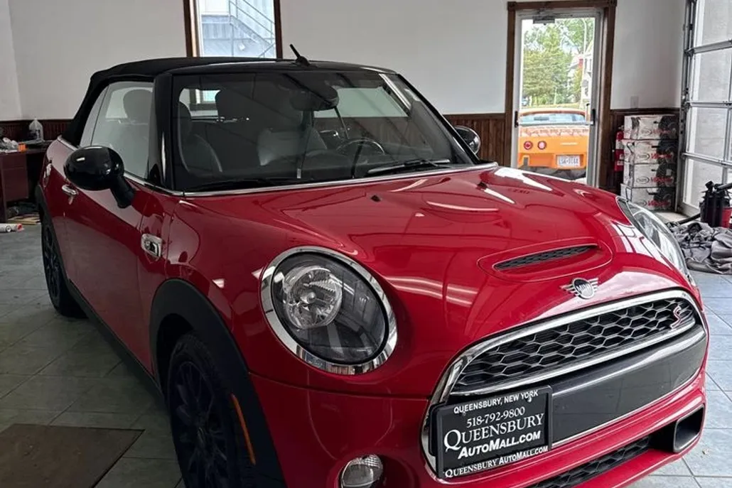 2019 Mini Cooper Convertible S photo 1