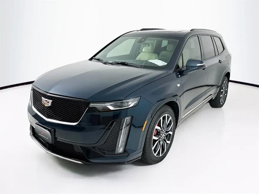 2025 Cadillac XT6 Sport photo 1