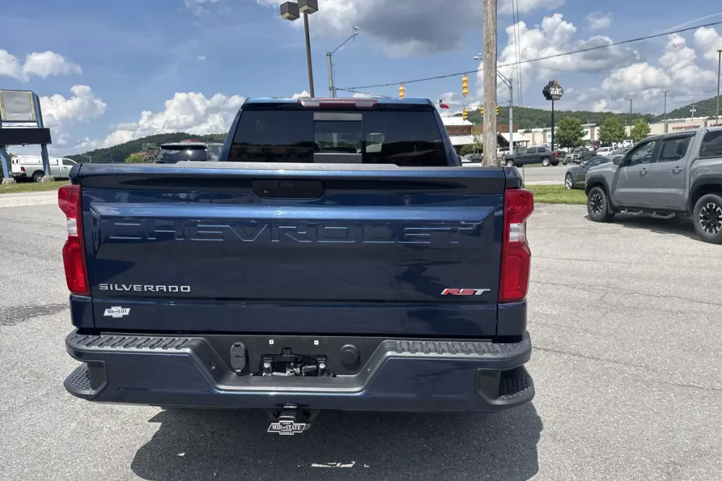 2021 Chevrolet Silverado 1500 RST photo 1