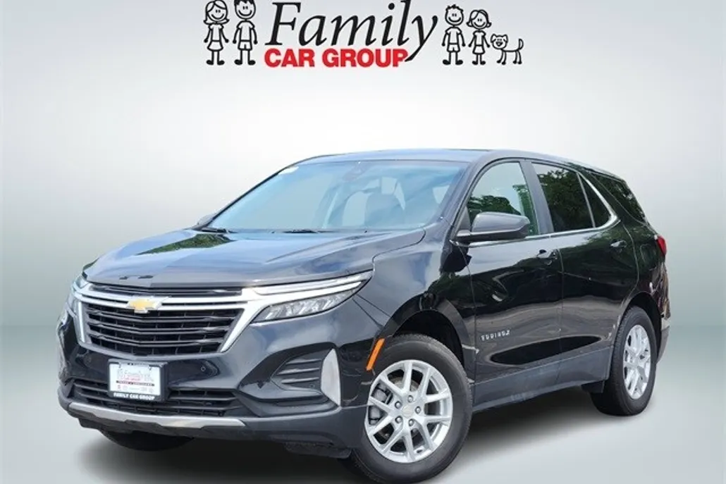 2023 Chevrolet Equinox LT photo 1
