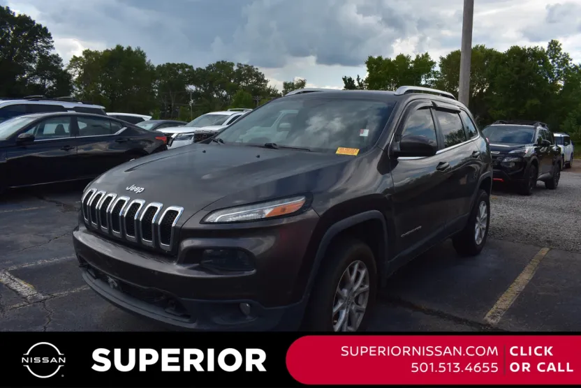 2016 Jeep Cherokee Latitude photo 1