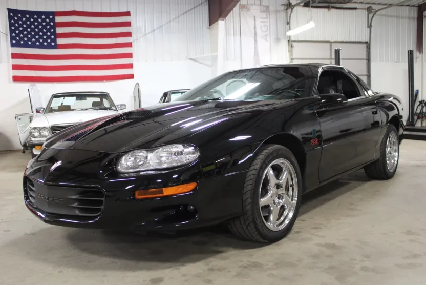 2000 Chevrolet Camaro SS photo 1