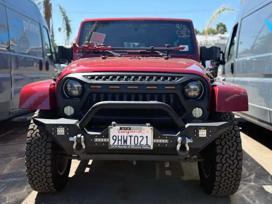 2012 Jeep Wrangler Unlimited Sahara photo 1