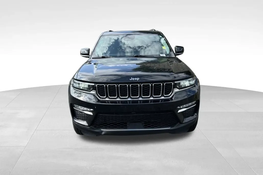 2022 Jeep Grand Cherokee Limited photo 1
