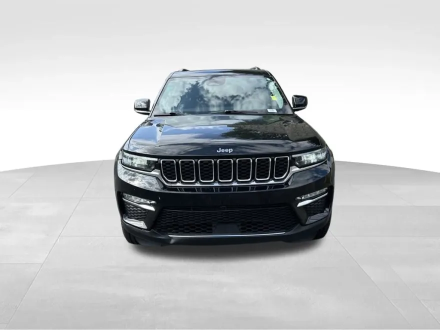 2022 Jeep Grand Cherokee Limited photo 1