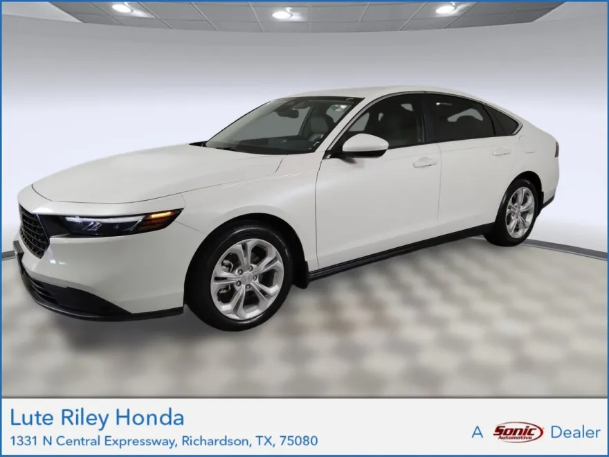 2025 Honda Accord LX photo 1