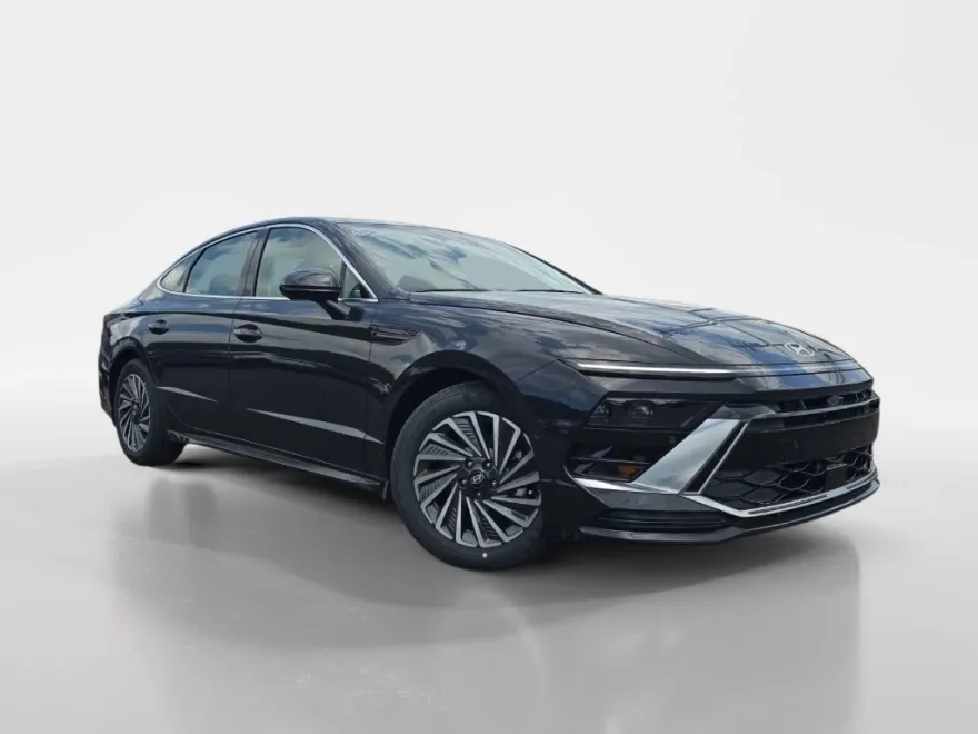 2025 Hyundai Sonata Hybrid Limited photo 1