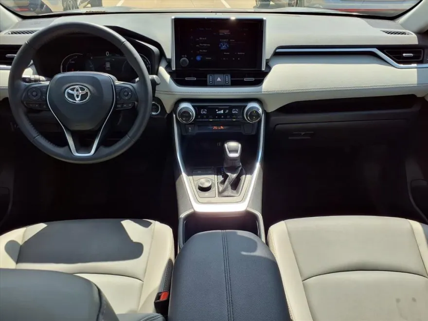 2024 Toyota RAV4 Hybrid XLE Premium photo 1