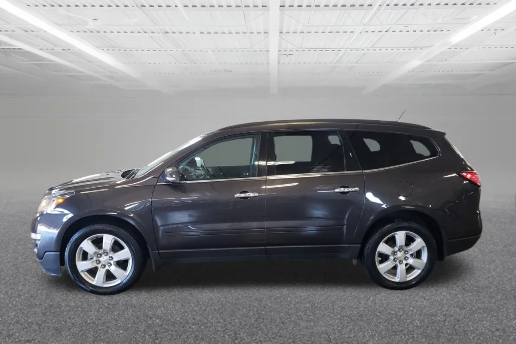 2016 Chevrolet Traverse 1LT photo 1