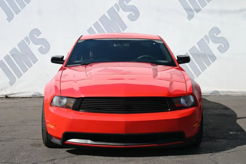 2012 Ford Mustang GT photo 1