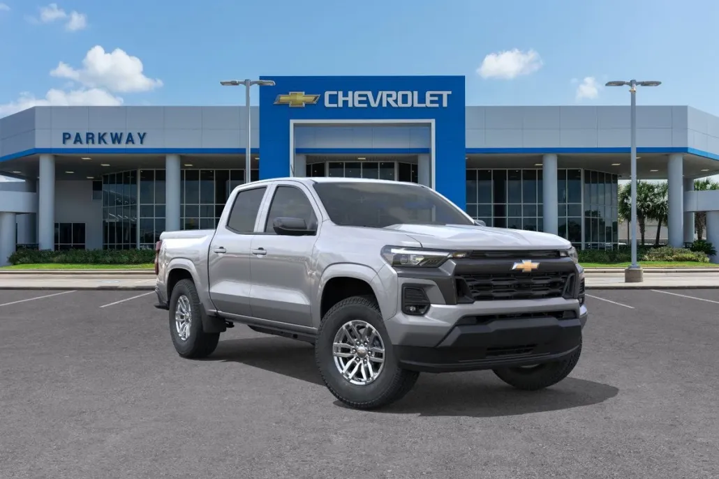 2026 Chevrolet Colorado LT photo 1