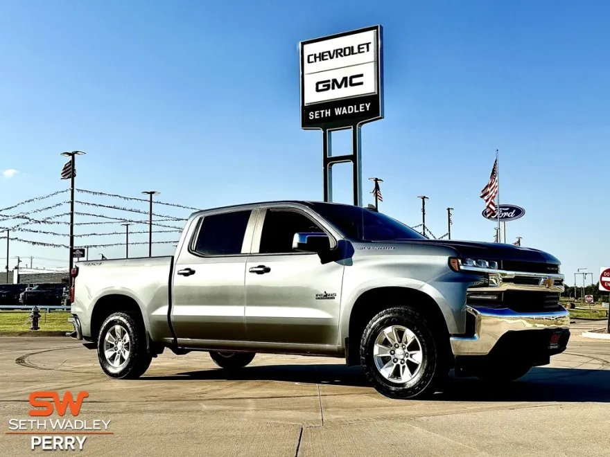 2020 Chevrolet Silverado 1500 LT Texas Edition photo 1