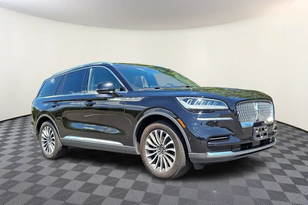 2022 Lincoln Aviator Reserve photo 1