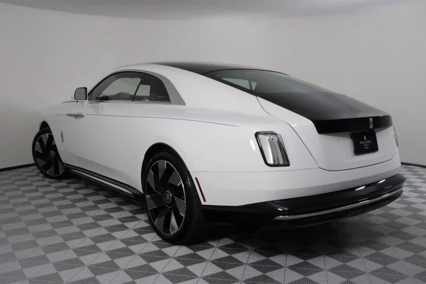 2025 Rolls Royce Spectre photo 1