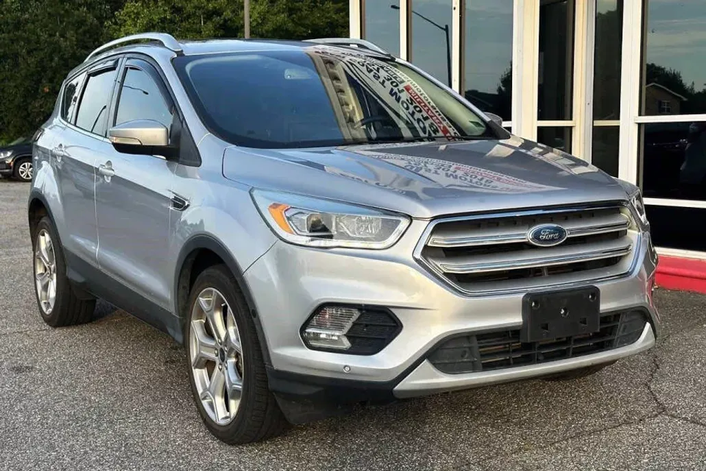 2018 Ford Escape Titanium photo 1