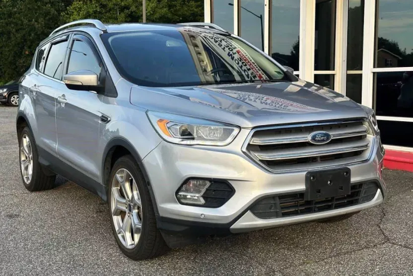2018 Ford Escape Titanium photo 1