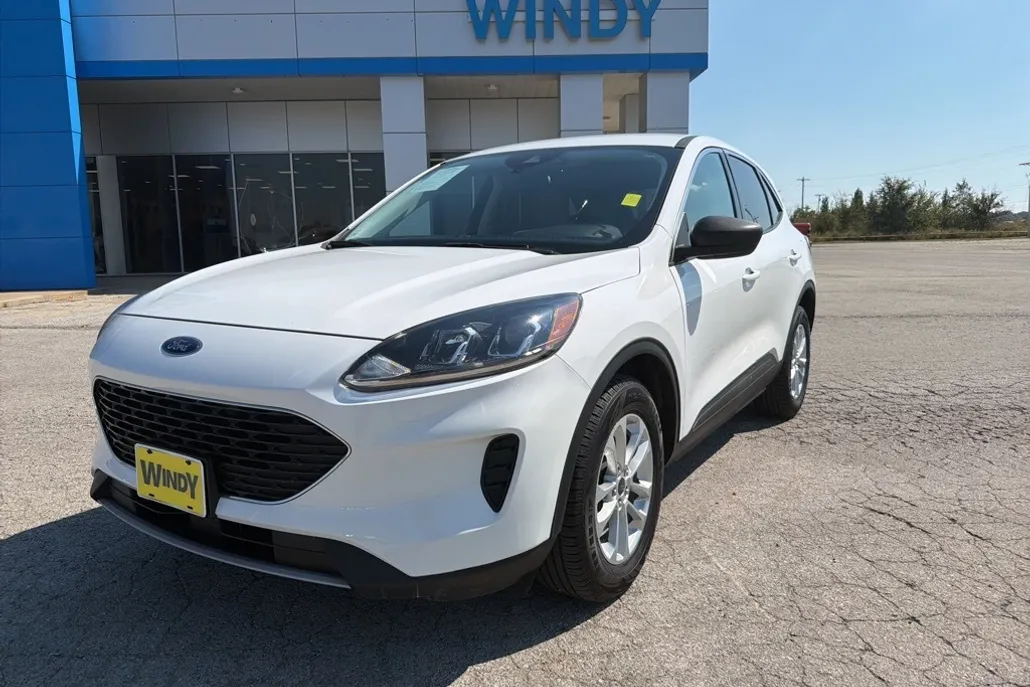 2022 Ford Escape SE photo 1