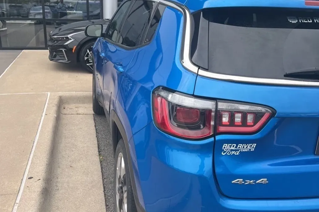 2019 Jeep Compass Limited photo 1