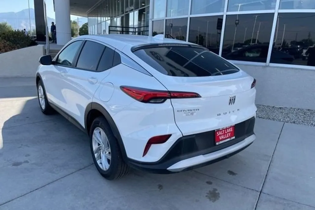 2025 Buick Envista Preferred photo 1