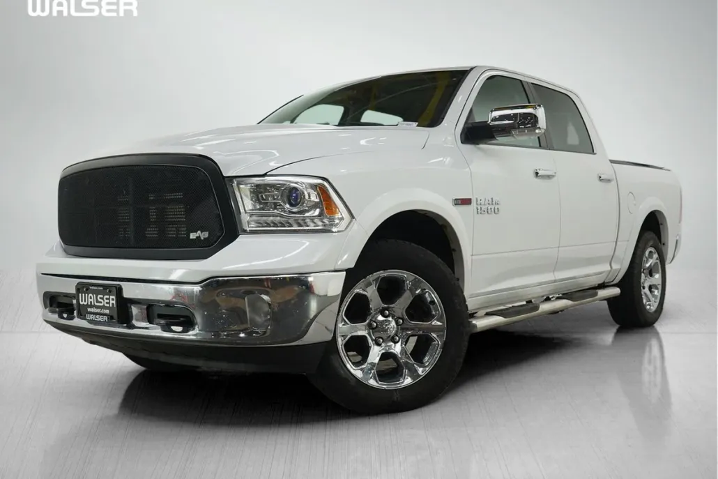 2015 Ram 1500 Laramie photo 1