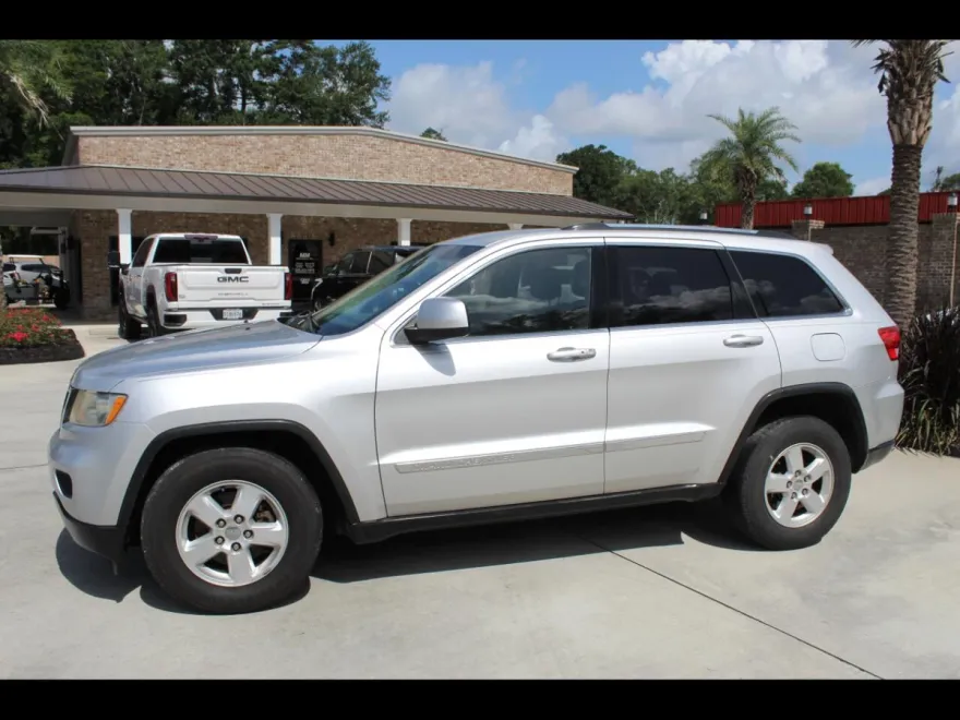 2012 Jeep Grand Cherokee Laredo photo 1