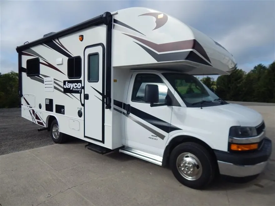 2020 Chevrolet Express Cutaway photo 1