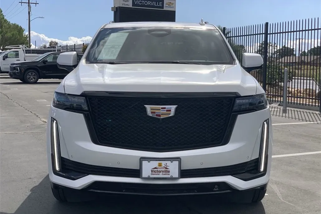2023 Cadillac Escalade Sport photo 1