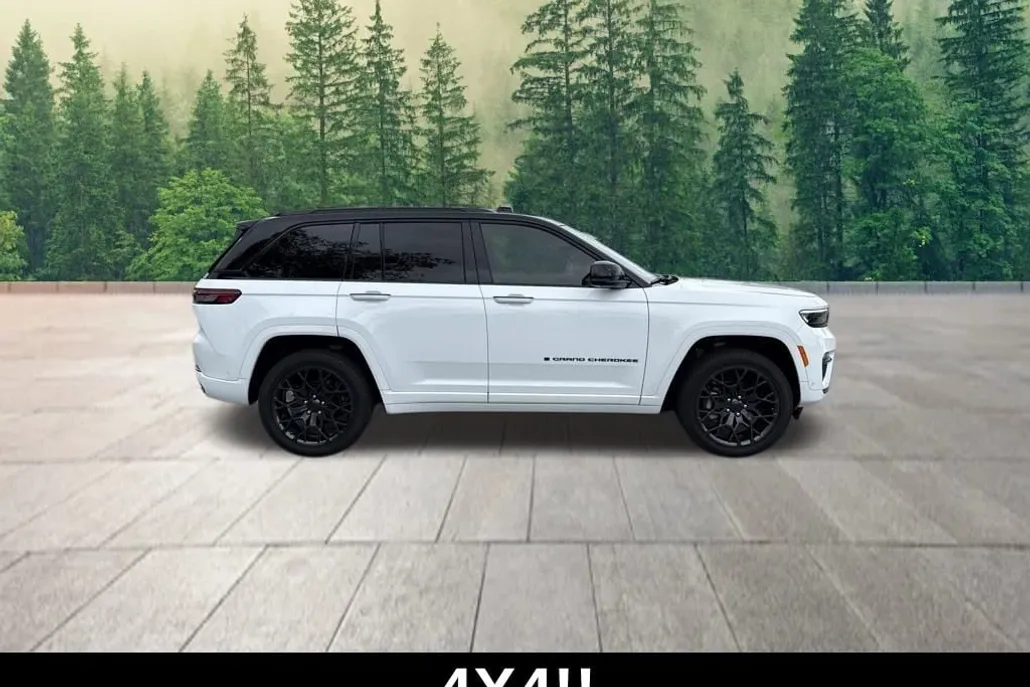 2025 Jeep Grand Cherokee Summit photo 1