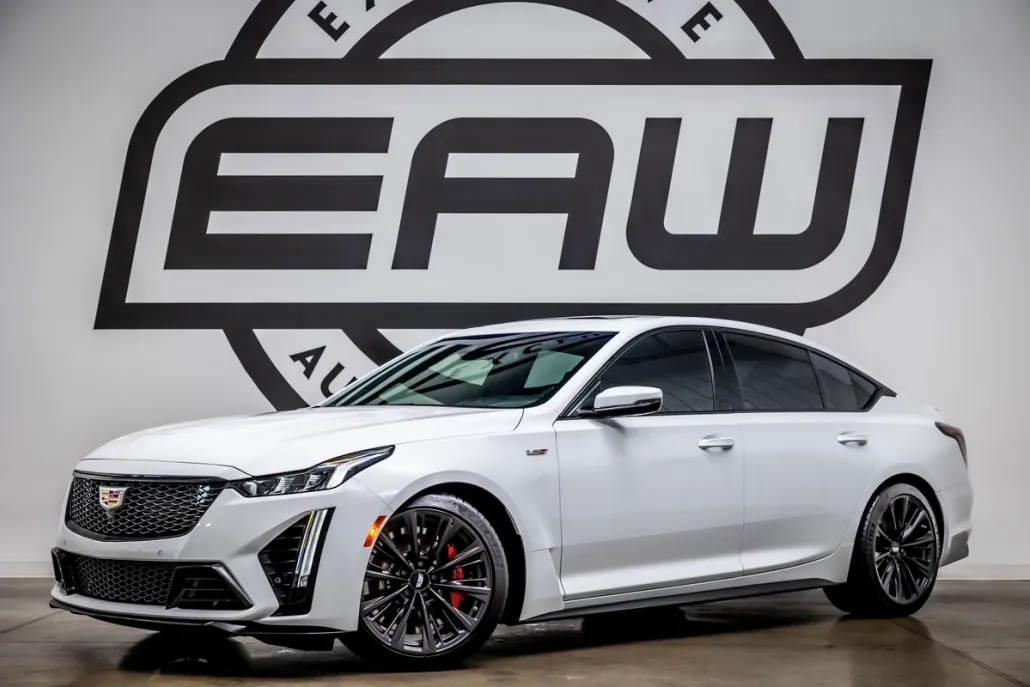 2023 Cadillac CT5 photo 1