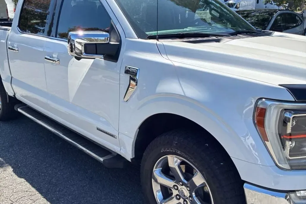 2021 Ford F-150 Lariat photo 1