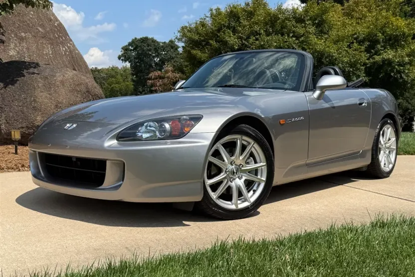 2005 Honda S2000 photo 1