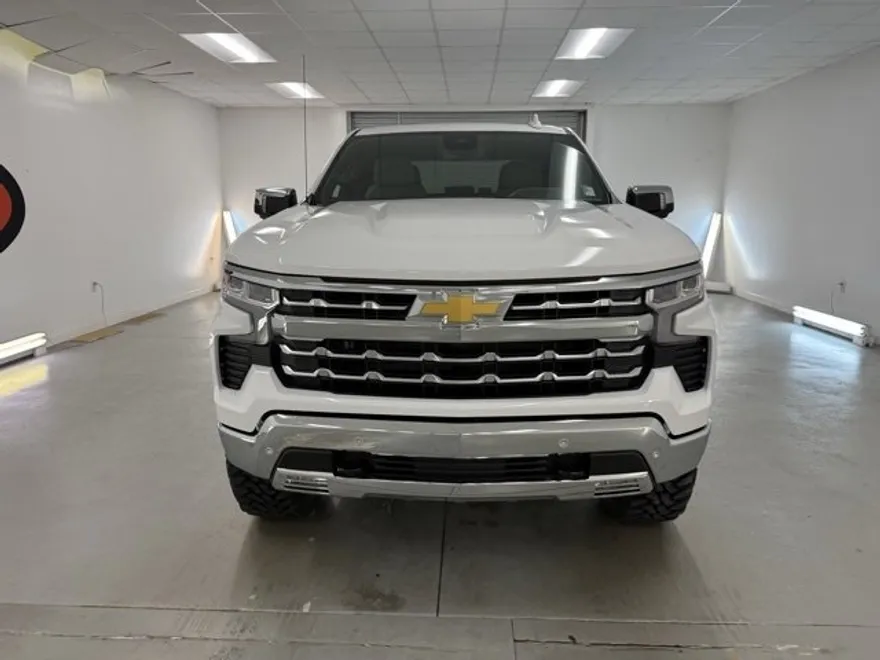2026 Chevrolet Silverado LTZ photo 1