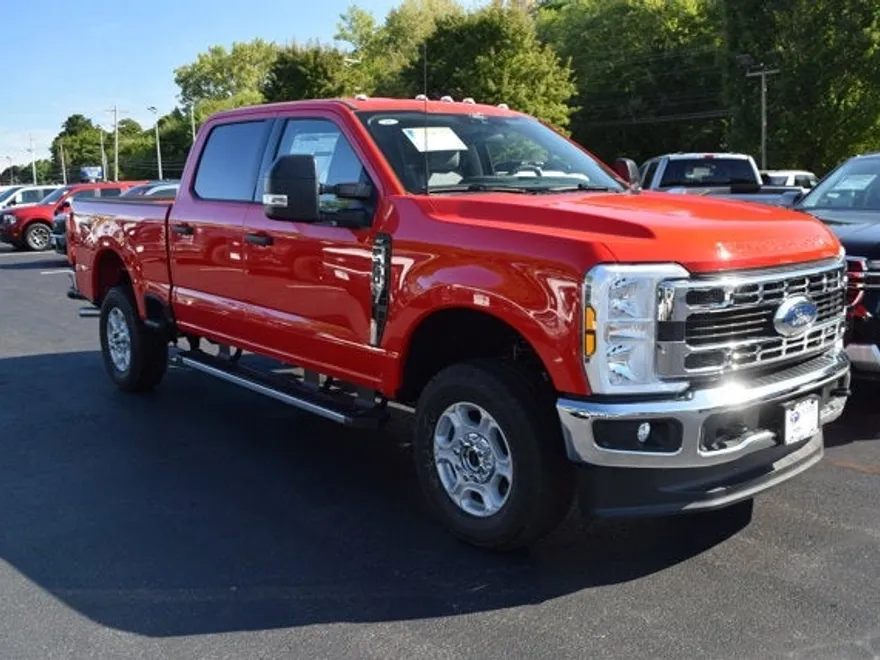 2026 Ford F-350 XLT photo 1
