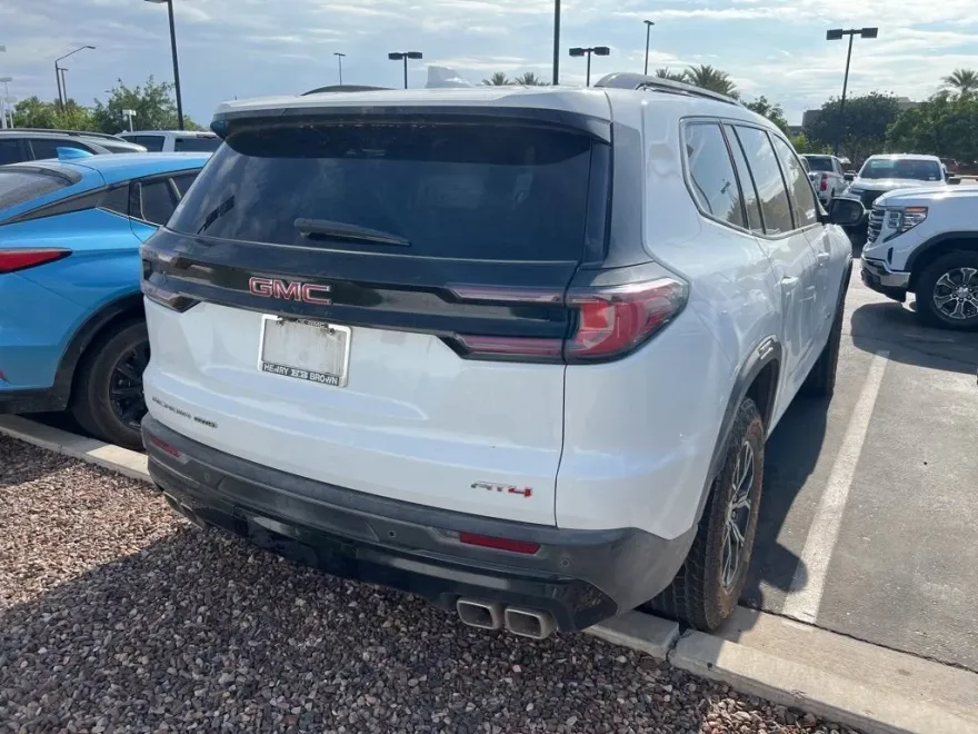 2024 Gmc Acadia AT4 photo 1