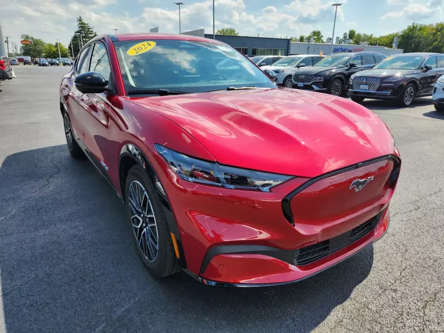 2024 Ford Mustang Mach-E Premium photo 1