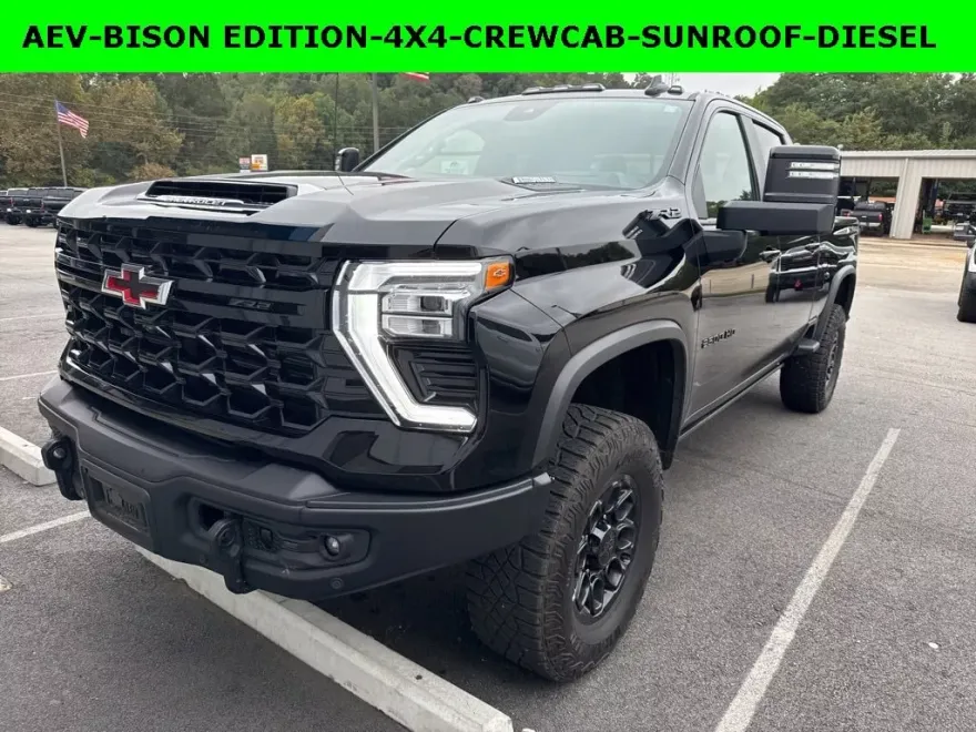 2025 Chevrolet Silverado 2500HD ZR2 photo 1