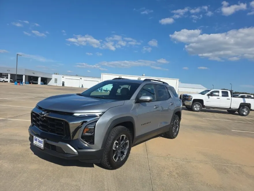 2025 Chevrolet Equinox ACTIV photo 1
