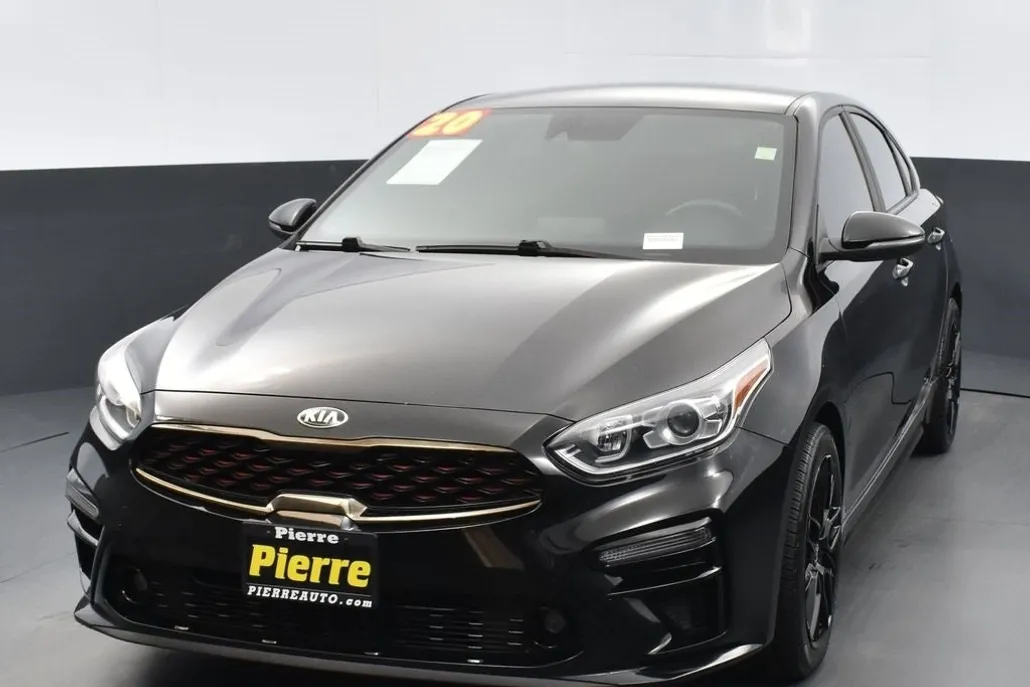 2020 Kia Forte GT-Line photo 1