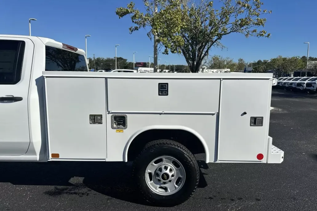 2025 Chevrolet Silverado 2500HD photo 1