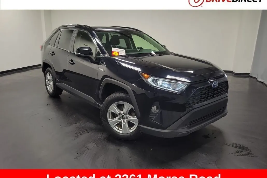 2020 Toyota RAV4 Hybrid XLE photo 1