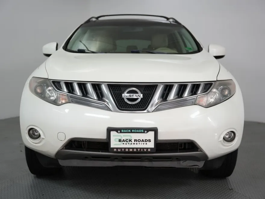 2010 Nissan Murano SL photo 1