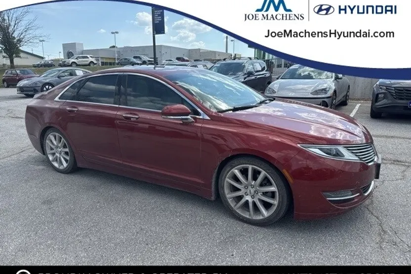 2014 Lincoln MKZ Base photo 1