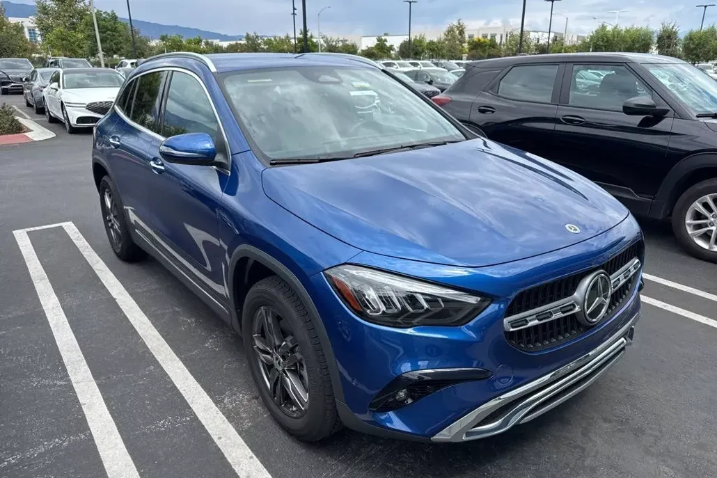 2025 Mercedes Benz GLA 250 photo 1