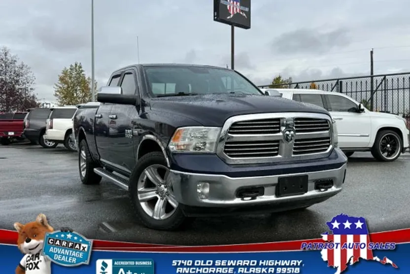 2013 Ram 1500 SLT photo 1